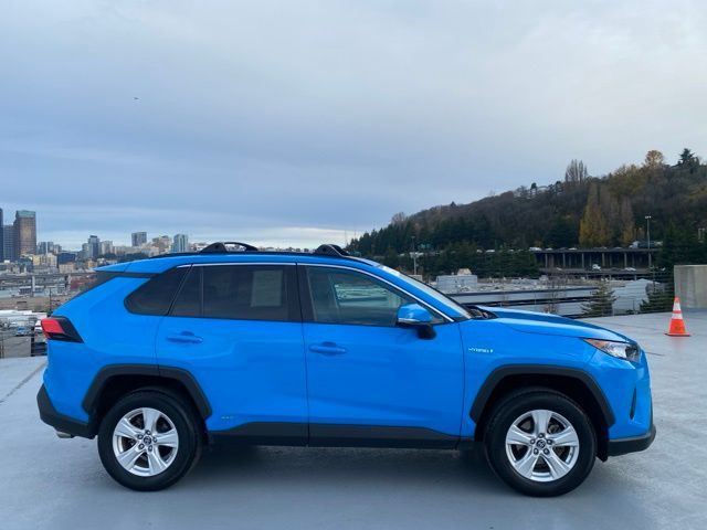 2020 Toyota RAV4 Hybrid LE