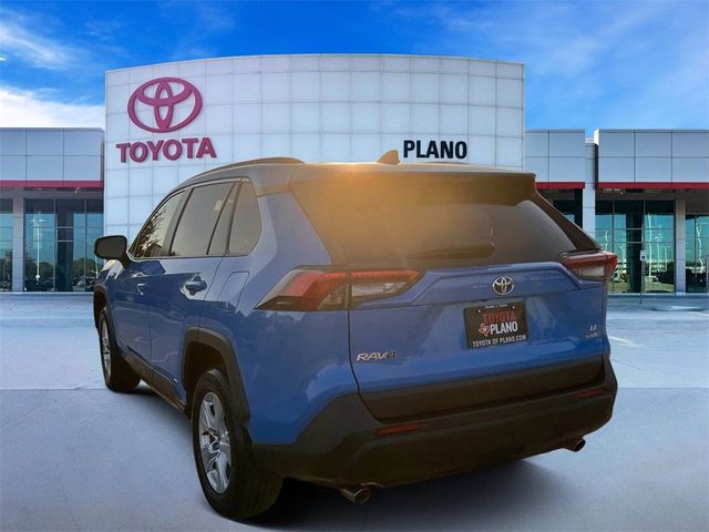 2020 Toyota RAV4 Hybrid LE