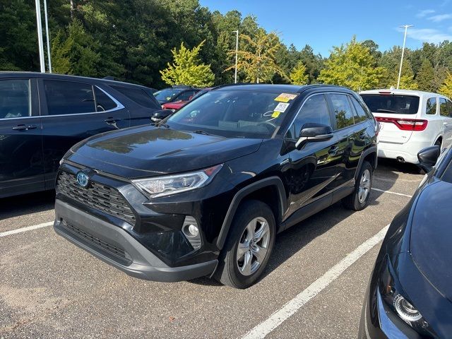 2020 Toyota RAV4 Hybrid XLE