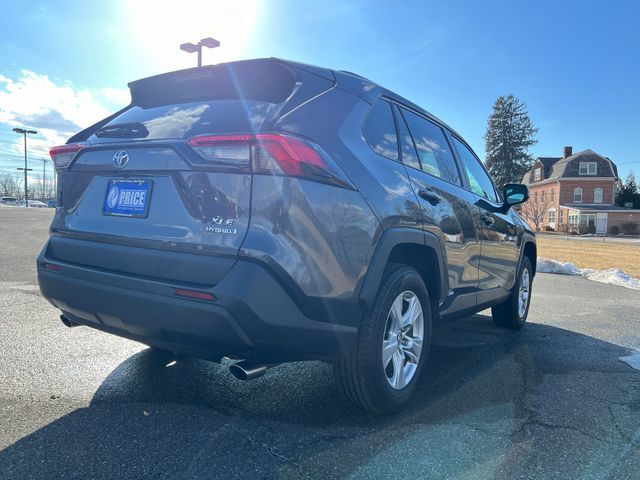 2020 Toyota RAV4 Hybrid XLE