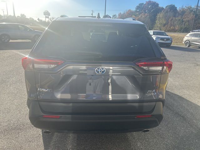 2020 Toyota RAV4 Hybrid XLE