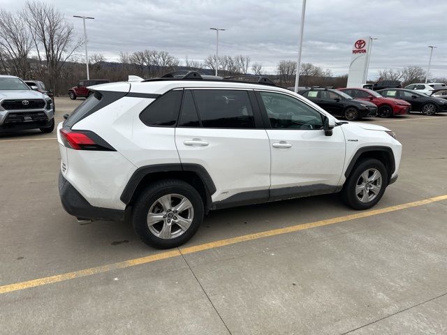 2020 Toyota RAV4 Hybrid XLE