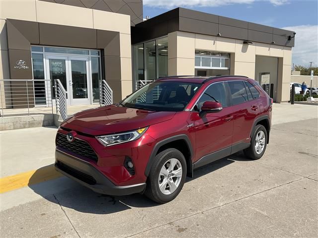 2020 Toyota RAV4 Hybrid XLE