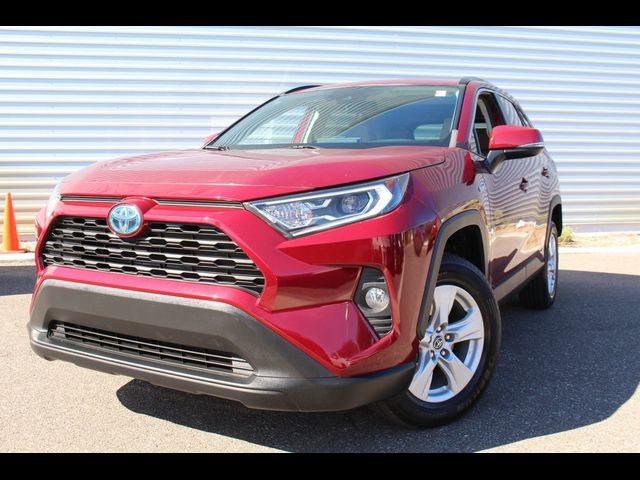 2020 Toyota RAV4 Hybrid XLE