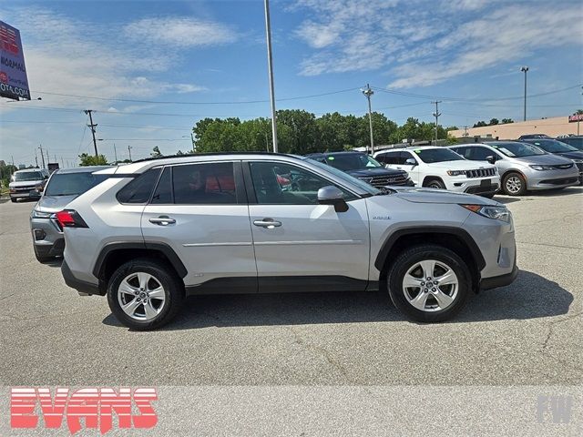 2020 Toyota RAV4 Hybrid XLE