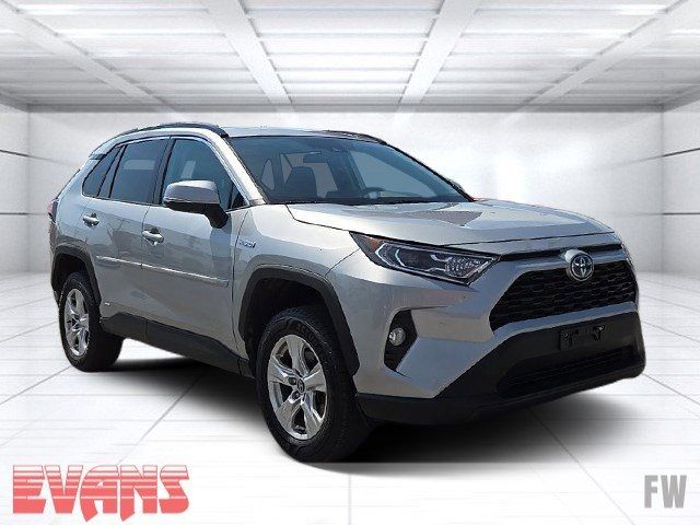 2020 Toyota RAV4 Hybrid XLE