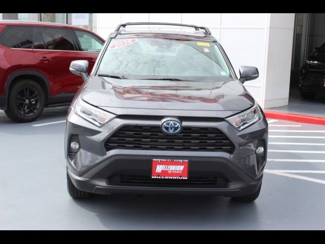 2020 Toyota RAV4 Hybrid XLE