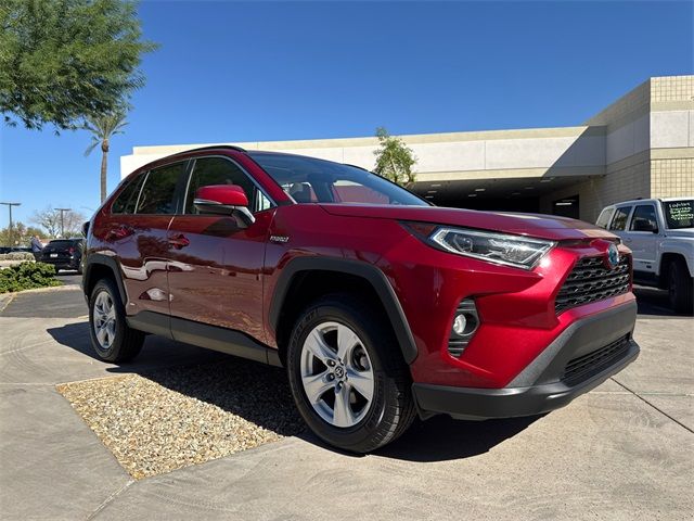 2020 Toyota RAV4 Hybrid XLE