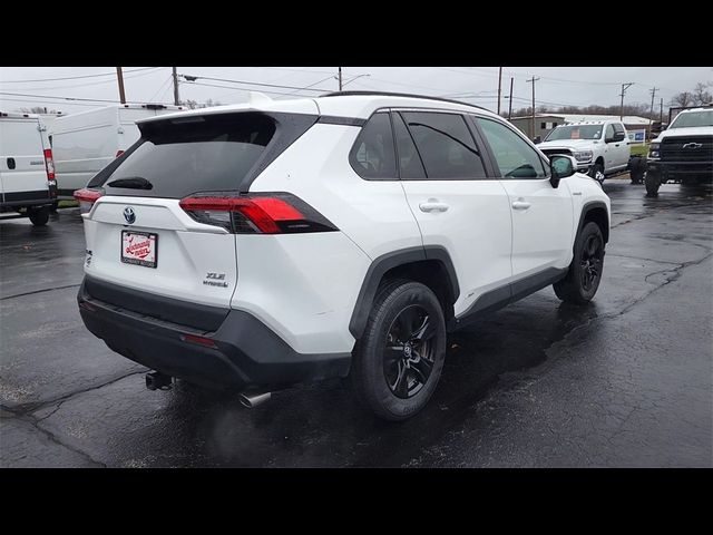 2020 Toyota RAV4 Hybrid XLE