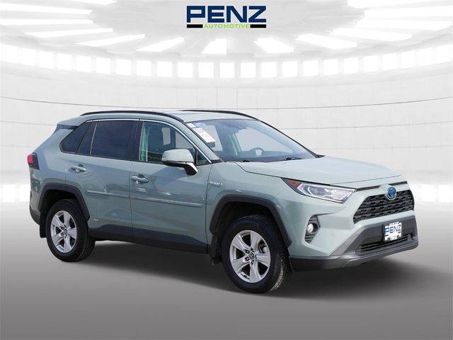 2020 Toyota RAV4 Hybrid XLE