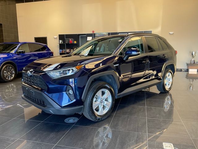 2020 Toyota RAV4 Hybrid XLE