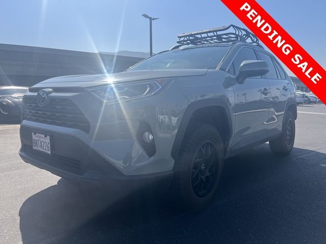 2020 Toyota RAV4 Hybrid XLE