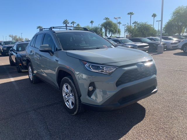 2020 Toyota RAV4 Hybrid XLE