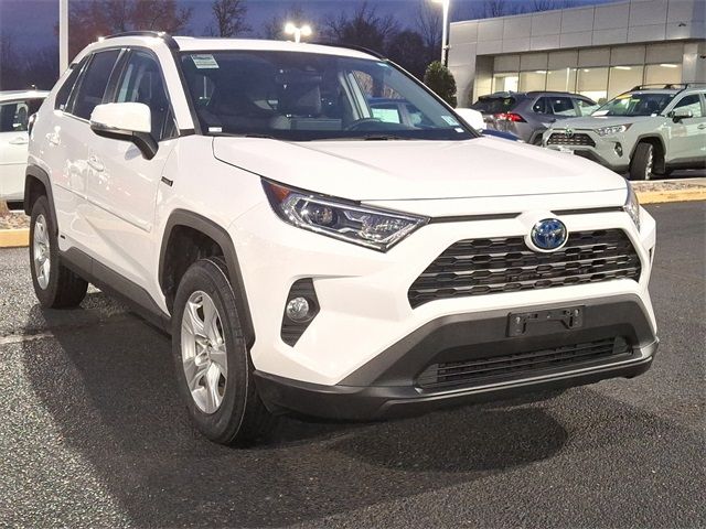 2020 Toyota RAV4 Hybrid XLE