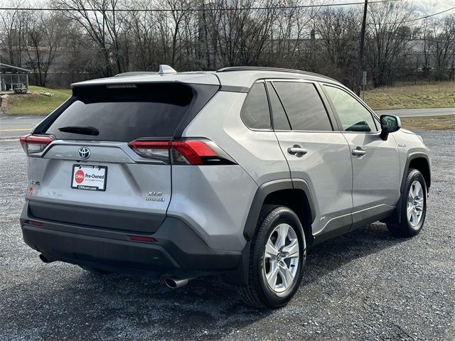 2020 Toyota RAV4 Hybrid XLE