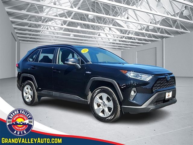 2020 Toyota RAV4 Hybrid XLE