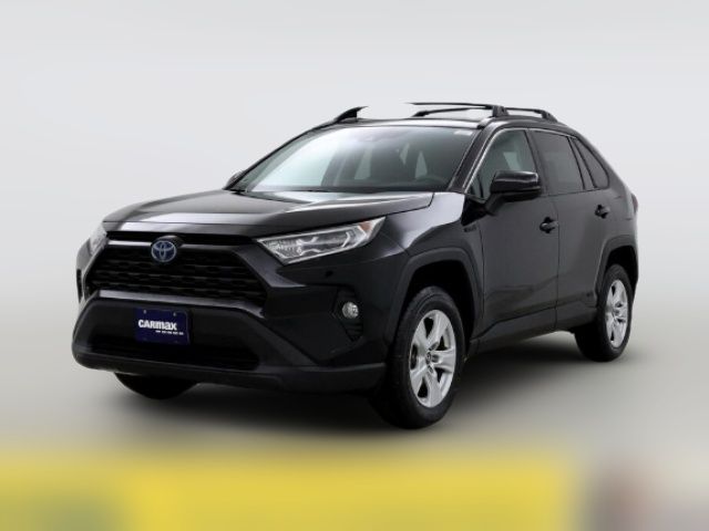 2020 Toyota RAV4 Hybrid XLE