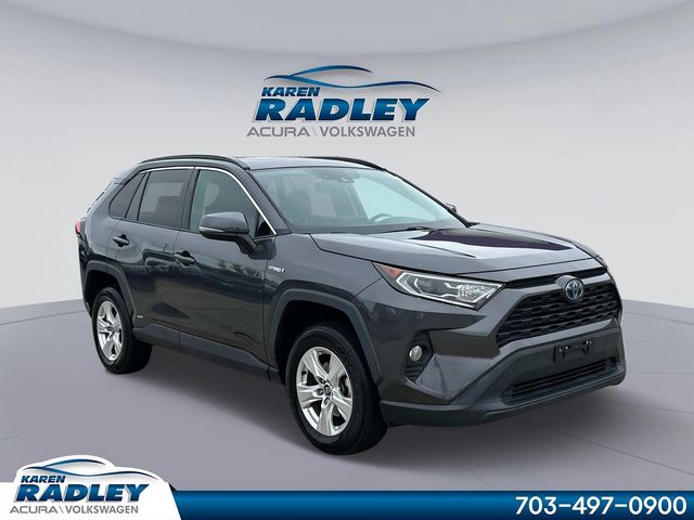 2020 Toyota RAV4 Hybrid XLE