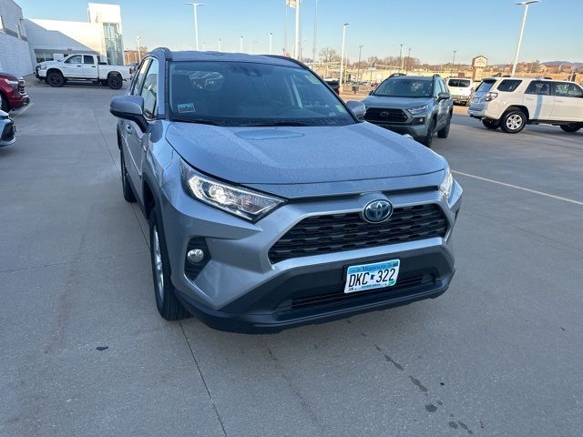 2020 Toyota RAV4 Hybrid XLE