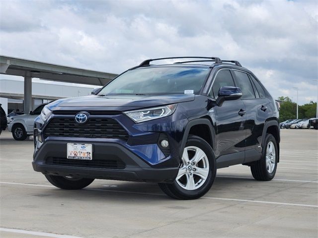 2020 Toyota RAV4 Hybrid XLE