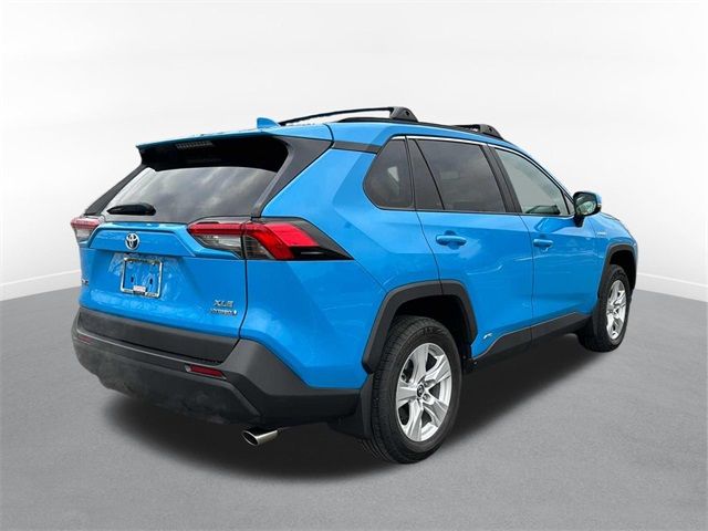 2020 Toyota RAV4 Hybrid XLE