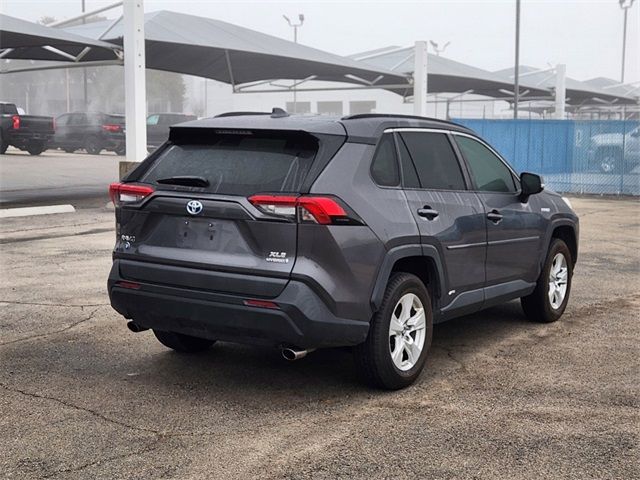 2020 Toyota RAV4 Hybrid XLE