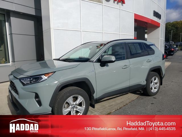 2020 Toyota RAV4 Hybrid XLE