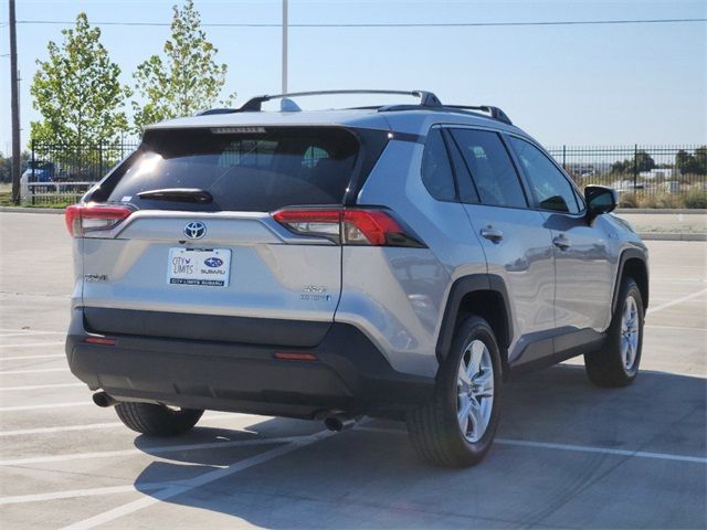 2020 Toyota RAV4 Hybrid XLE