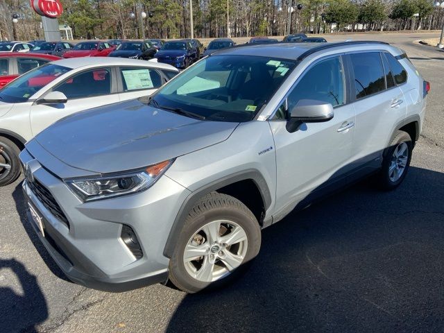 2020 Toyota RAV4 Hybrid XLE