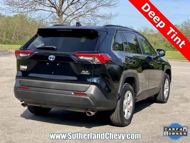 2020 Toyota RAV4 Hybrid XLE
