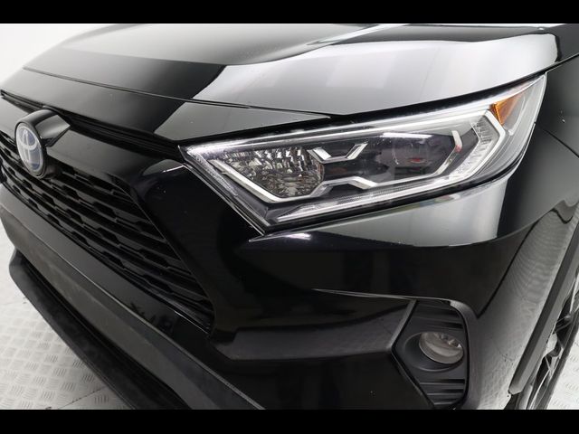 2020 Toyota RAV4 Hybrid XLE