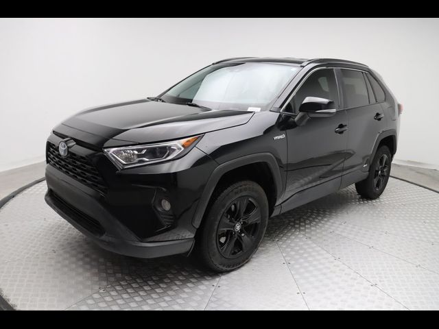 2020 Toyota RAV4 Hybrid XLE