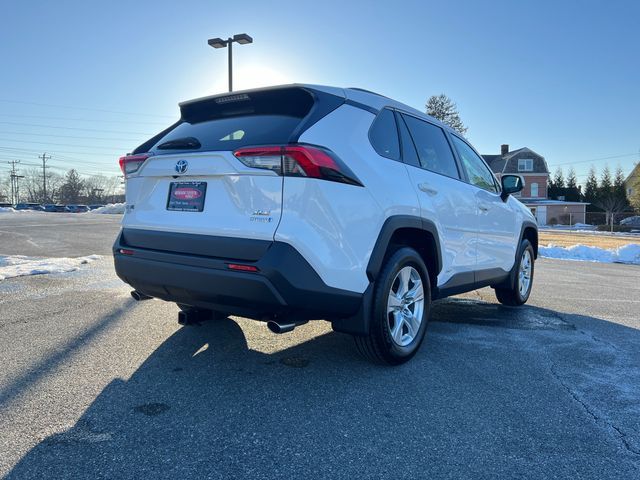 2020 Toyota RAV4 Hybrid XLE