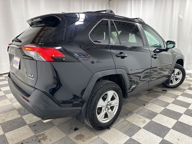 2020 Toyota RAV4 Hybrid XLE