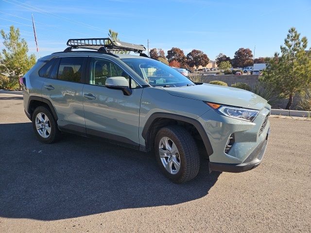 2020 Toyota RAV4 Hybrid XLE