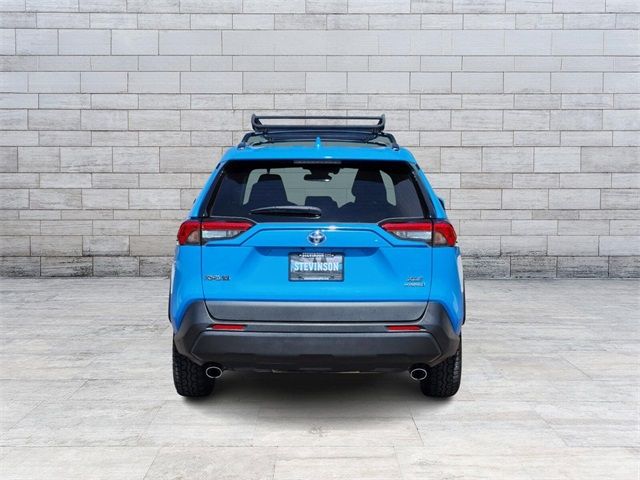 2020 Toyota RAV4 Hybrid XLE