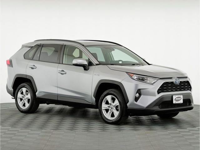 2020 Toyota RAV4 Hybrid XLE