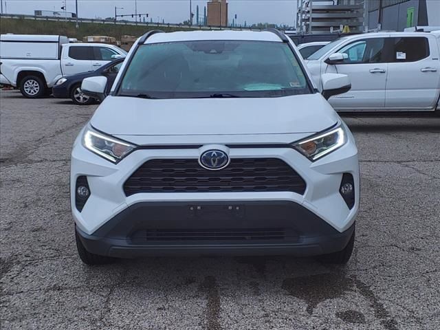 2020 Toyota RAV4 Hybrid XLE