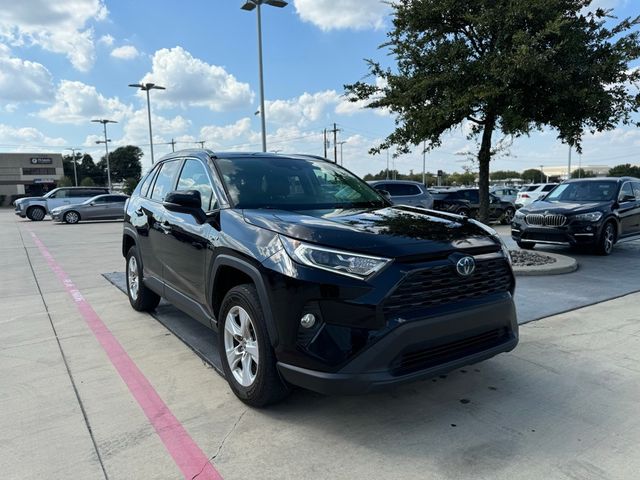 2020 Toyota RAV4 Hybrid XLE