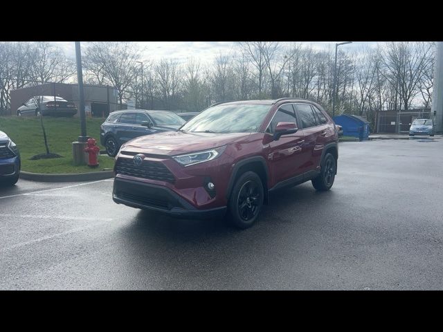 2020 Toyota RAV4 Hybrid XLE