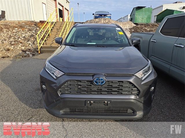 2020 Toyota RAV4 Hybrid XLE