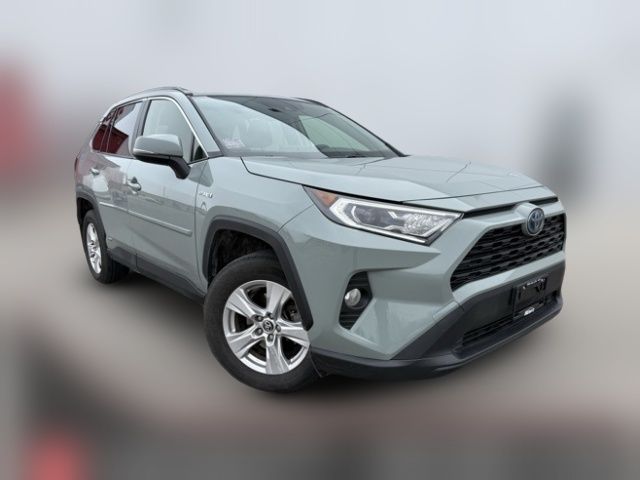 2020 Toyota RAV4 Hybrid XLE