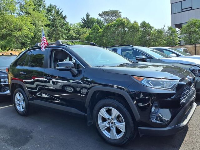 2020 Toyota RAV4 Hybrid XLE