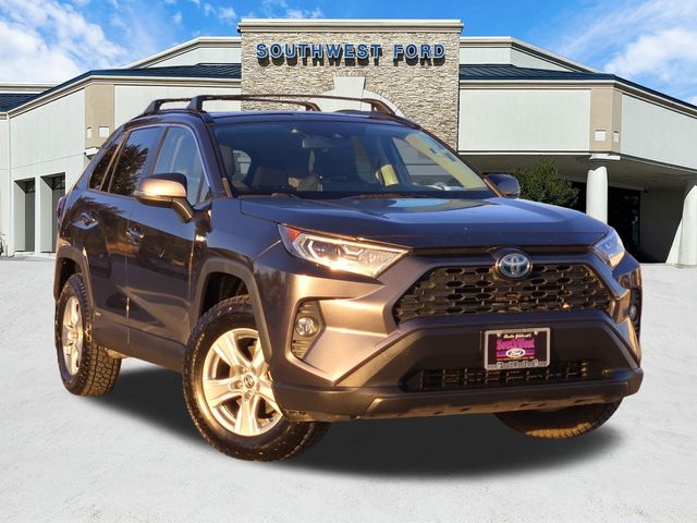 2020 Toyota RAV4 Hybrid XLE