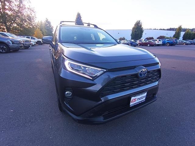 2020 Toyota RAV4 Hybrid XLE