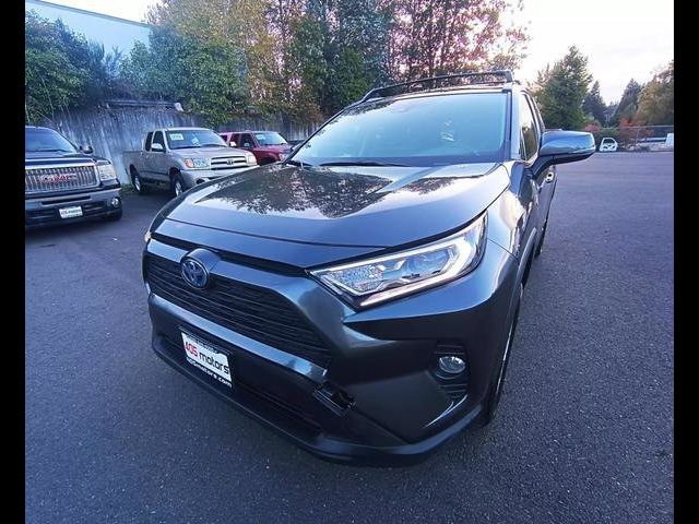 2020 Toyota RAV4 Hybrid XLE