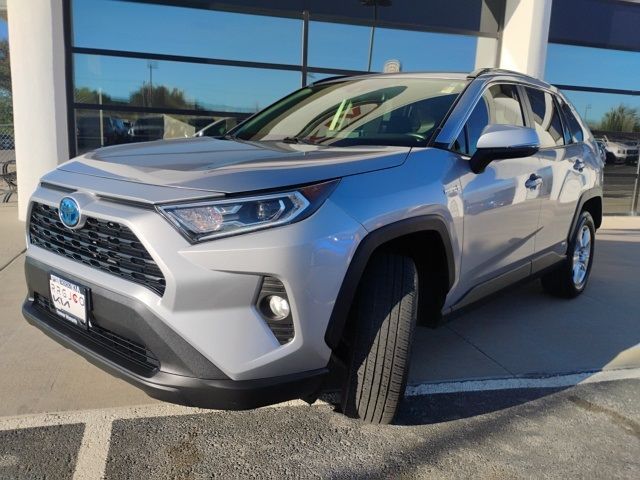 2020 Toyota RAV4 Hybrid XLE