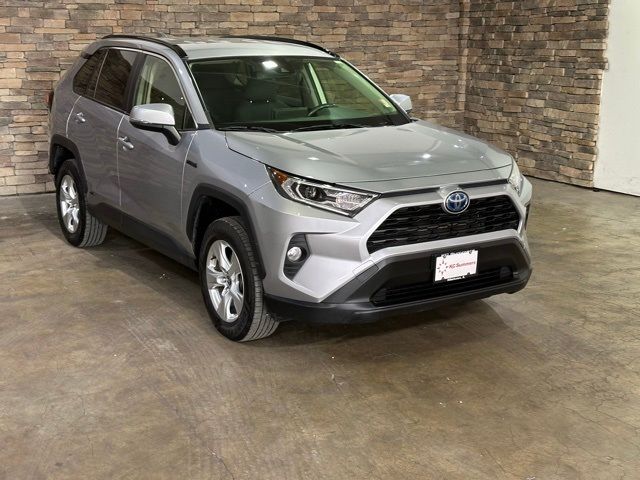 2020 Toyota RAV4 Hybrid XLE