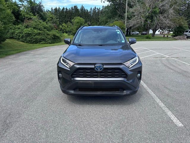 2020 Toyota RAV4 Hybrid XLE