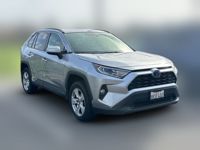 2020 Toyota RAV4 Hybrid XLE